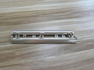 Iarnr&oacute;d Breosla Milling CNC Al&uacute;manam Saincheaptha 4 Ais