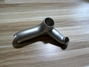 Pielāgots nerūsējošā tērauda liešanas izplūdes kolektors